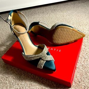 Brand new KK-BORDYN JADE, SATIN SHOES